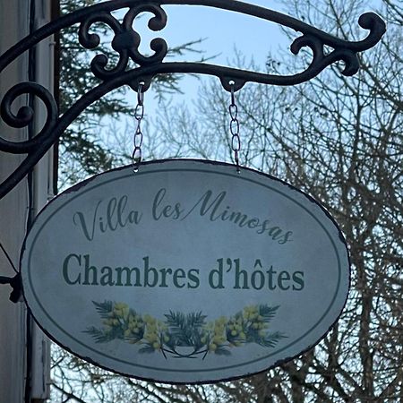 Villa Les Mimosas - 3 Chambres D'Hotes Plassac  Ngoại thất bức ảnh